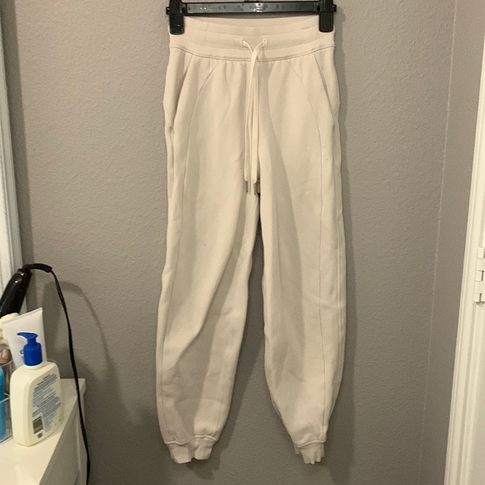 ⚠️SOLD⚠️Lululemon Scuba joggers